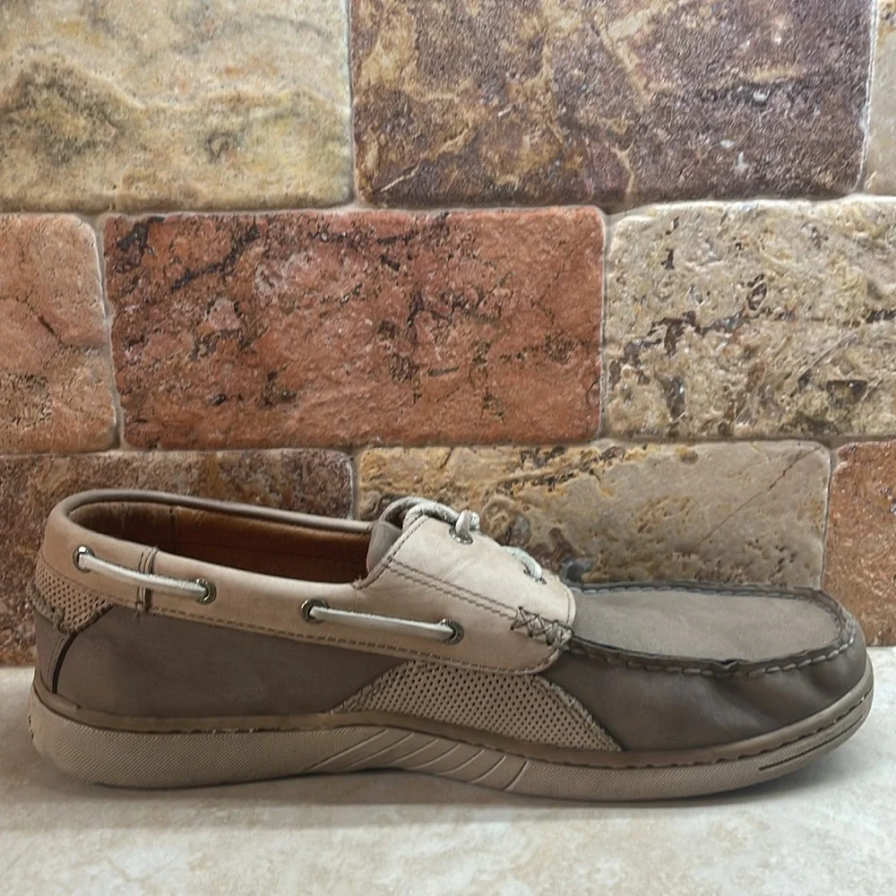 Tommy Bahama Shoes Size 13 M Classic Boat Lace Up Tan Two Tone Leather Loafers